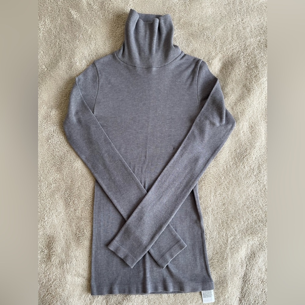 Women’s Turtleneck long sleeve